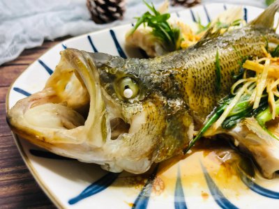 常见的什么鱼适合清蒸 什么鱼清蒸好吃刺少而且便宜