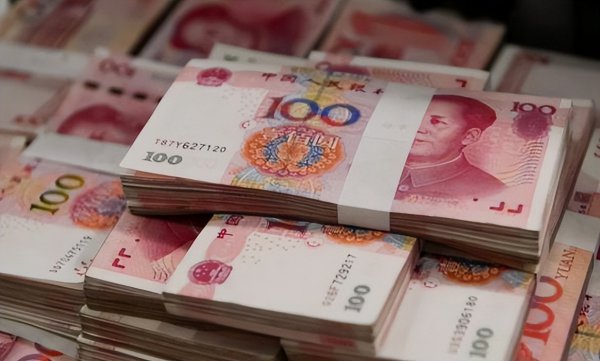 王亚平的工资多少