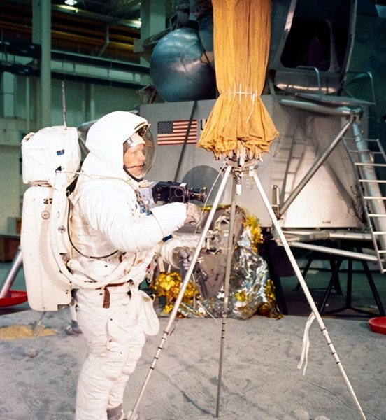 王亚平的工资多少