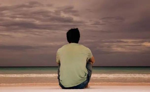 有傲骨的人特点是什么