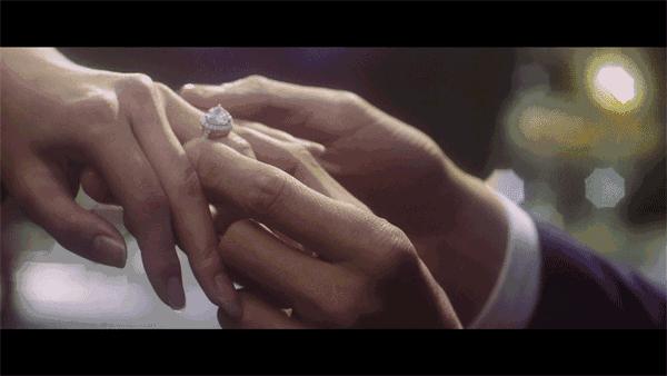 订婚戒指买一对还是一个