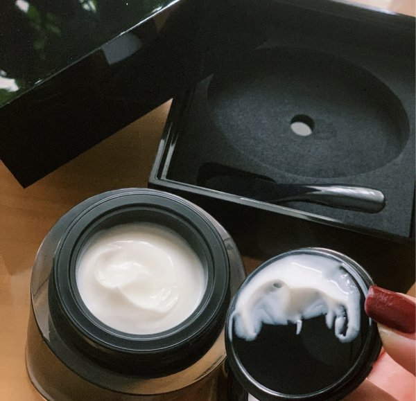 乳液和霜二选一还是都要用