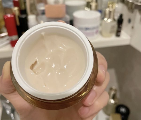 乳液和霜二选一还是都要用