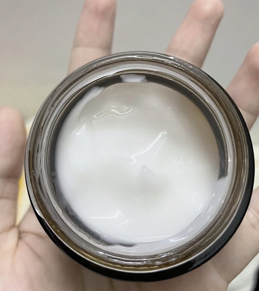 乳液和霜二选一还是都要用