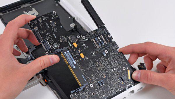 电脑进水了开不了机怎么办