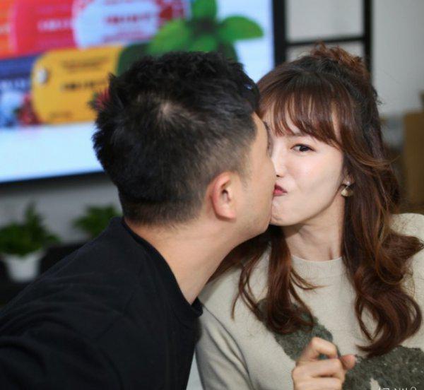 李艾老公张徐宁照片