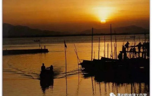 风暴潮与海啸的区别与联系