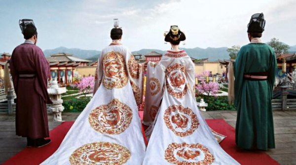 武则天和慈禧的区别