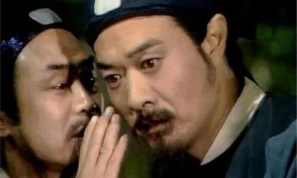 贾雨村为什么害贾家