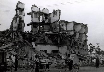 1976年中国发生了什么大事