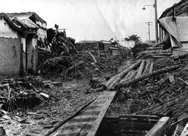 1976年中国发生了什么大事