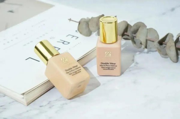 什么粉底液遮瑕持久效果好