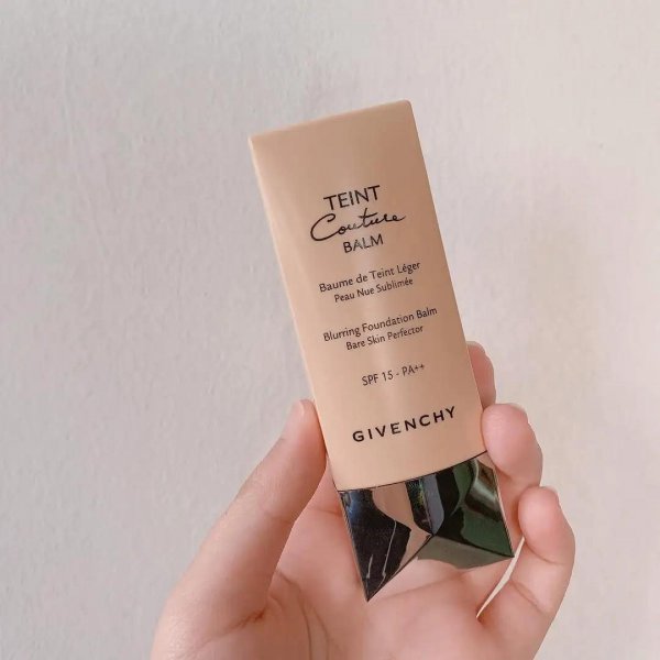 什么粉底液遮瑕持久效果好