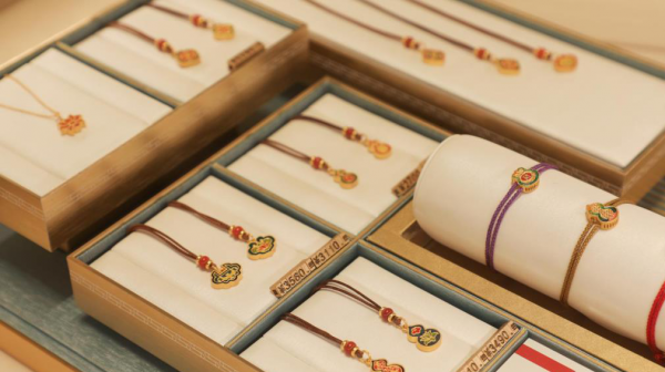 黄金上有珐琅好不好