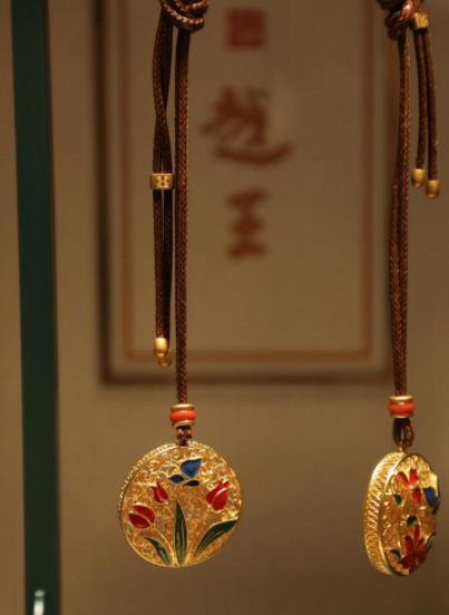 黄金上有珐琅好不好