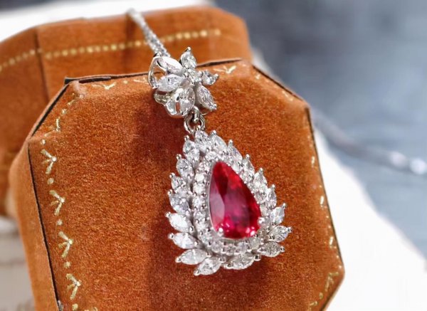 红宝石真假辨别最简单方法