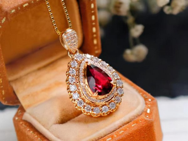 红宝石真假辨别最简单方法