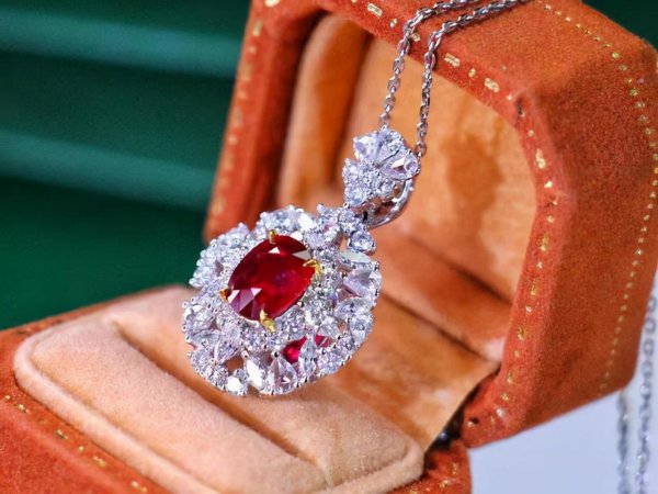 红宝石真假辨别最简单方法