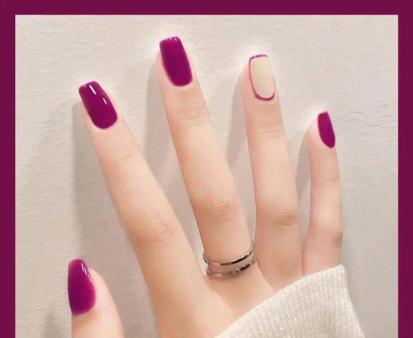 手黑适合什么颜色的美甲显白