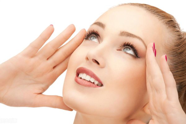 涂完面霜要洗掉吗