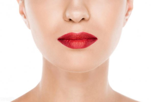 涂完面霜要洗掉吗