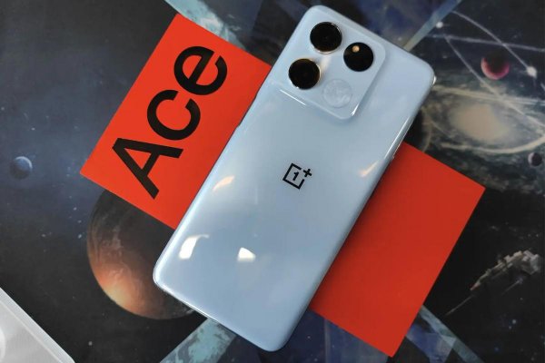 两千多的手机性价比最高是哪款