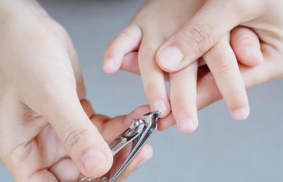晚上能剪指甲吗 为什么老人说晚上不能剪指甲