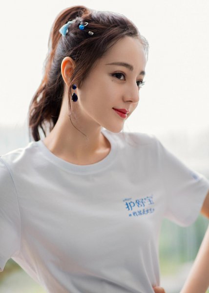 圆脸剪什么发型好看