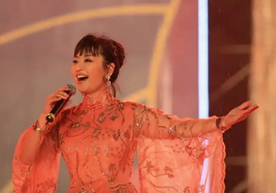 殷秀梅个人资料简介 殷秀梅丈夫及其演唱歌曲介绍