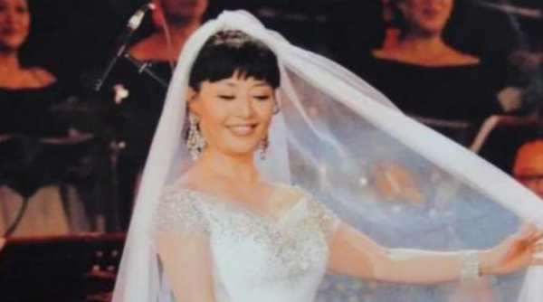 殷秀梅个人资料简介