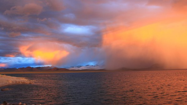 雷电是直流电还是交流电