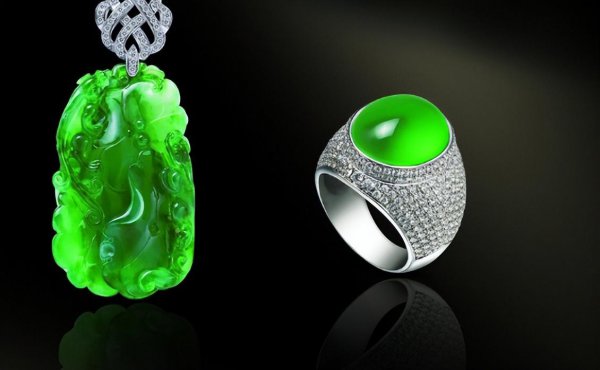 酸洗的翡翠镯子对身体有害吗