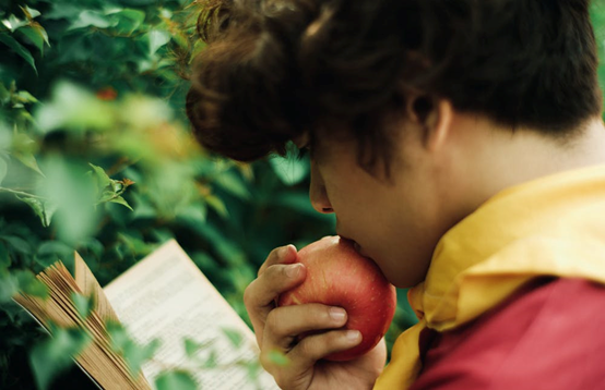 削好的苹果为什么会变色