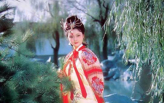 薛宝钗的性格分析