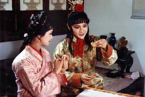 薛宝钗的性格分析