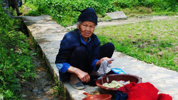 农村留守妇女怎么解决