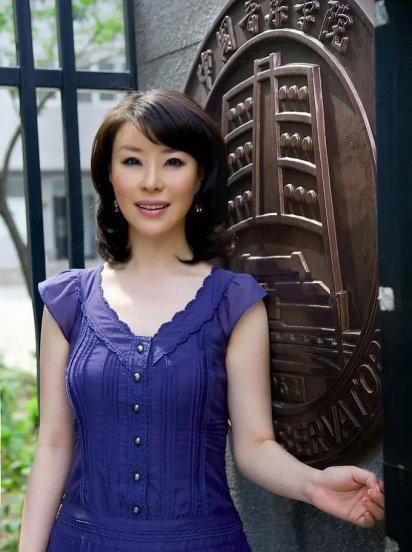 女歌唱家祖海的婚史简介