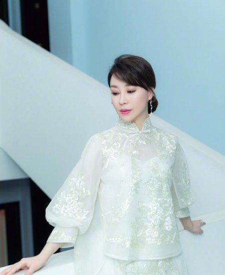 女歌唱家祖海的婚史简介