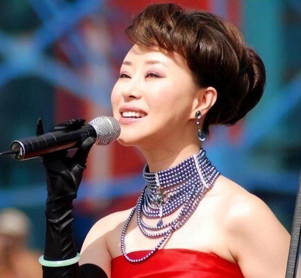 女歌唱家祖海的婚史简介