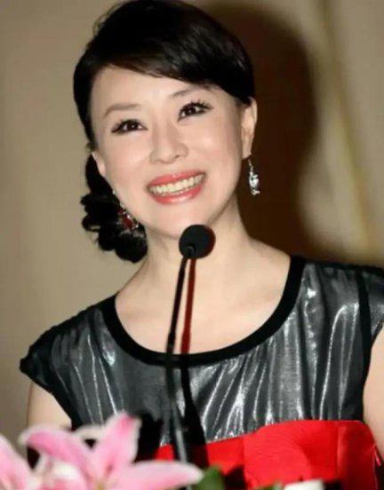 女歌唱家祖海的婚史简介