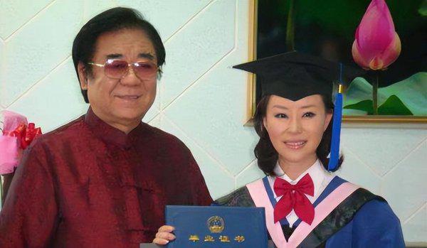 女歌唱家祖海的婚史简介