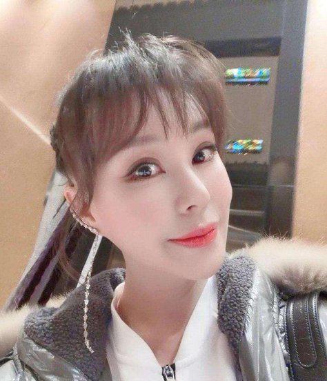 女歌唱家祖海的婚史简介