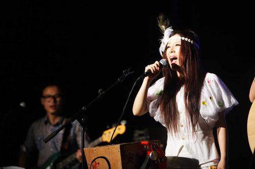 歌手安静个人资料