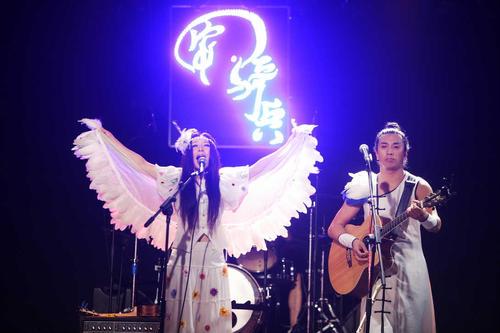 歌手安静个人资料