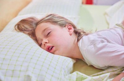 儿童睡什么床垫合适 给小孩子选床垫要注重这些要点