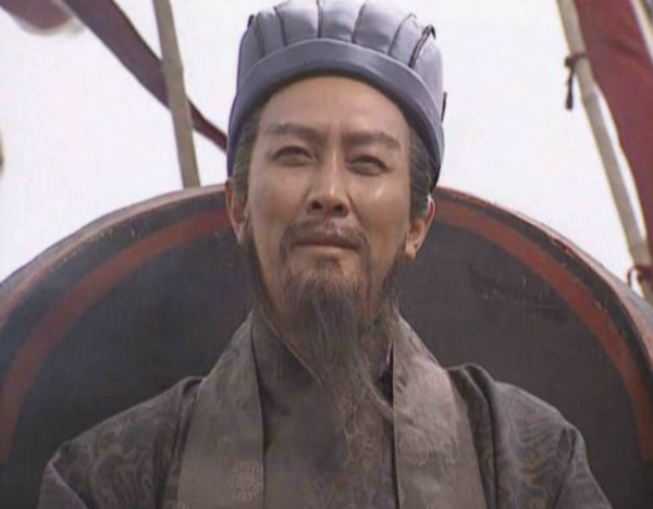 挥泪斩马谡的主人公是谁