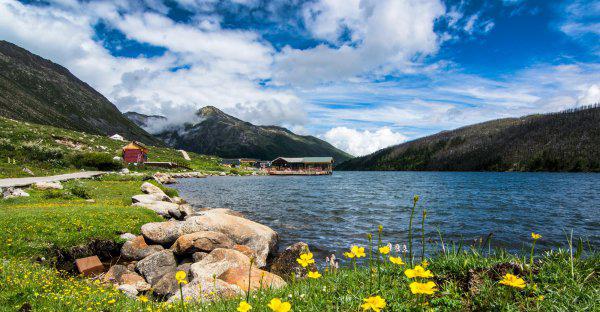 康定海拔多少米