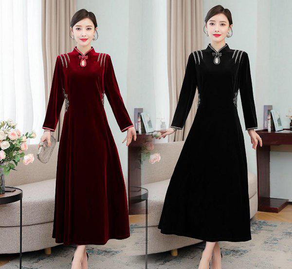 女儿出嫁妈妈穿什么服装合适