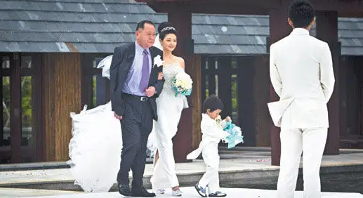 大s第一个丈夫是谁