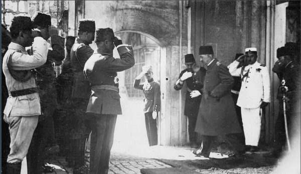 丘吉尔是哪个国家总流